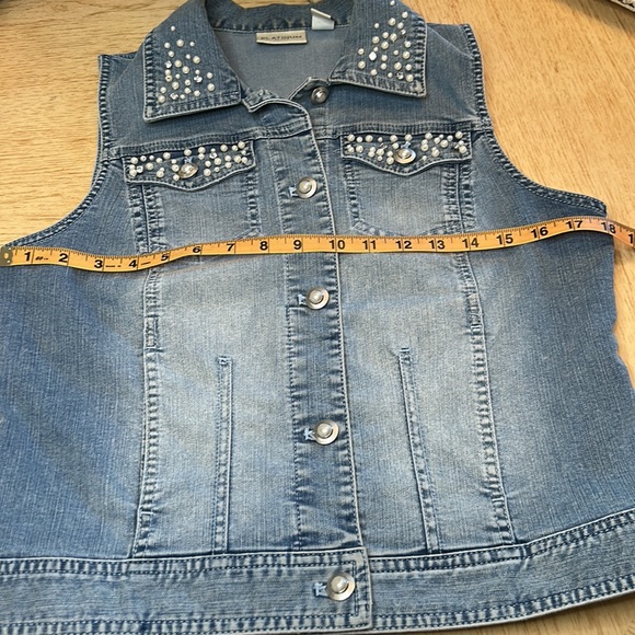 Chico’s Platinum Denim Vest   (Size 0) - Picture 13 of 15